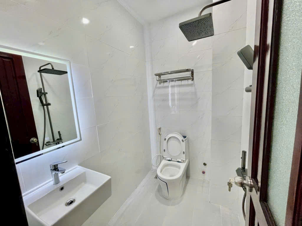 Nhà mới 62m2 - 4PN - 4 tầng - giá 7.75 tỷ - Hẻm Chuyên Dùng Chính, Q7 - Ảnh 6