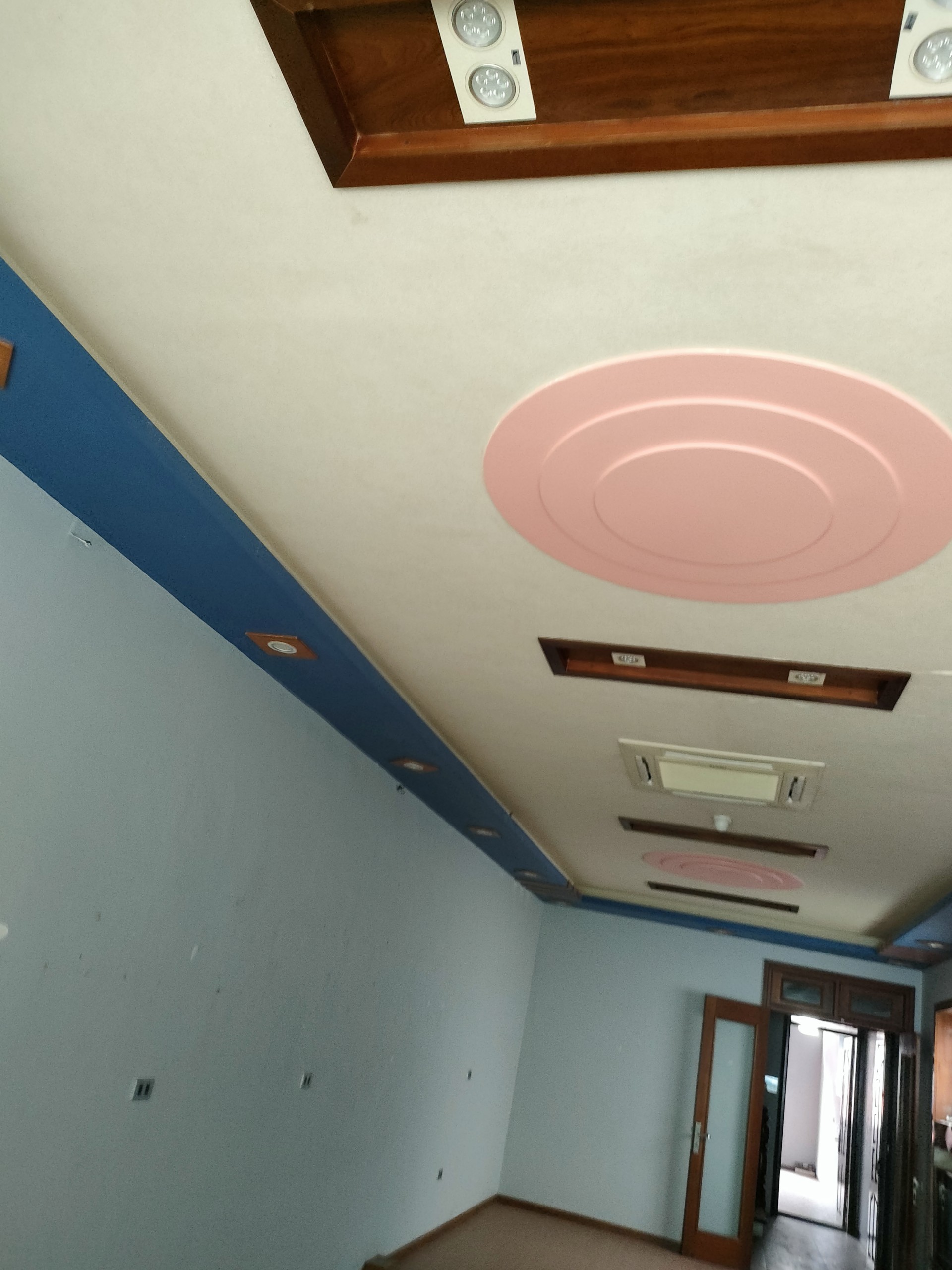 Cho thuê gấp giá rẻ Trương Định 100m, 1 sàn, mặt tiền 5m, 12 tr/th Hoàng Mai. - Ảnh 1