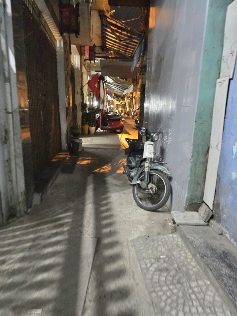 ♪Nhà Kiệt Hùng Vương Ô tô đậu 70m, gần Big C, Chợ Cồn, 33m2, 3 tầng, 3PN, 1.62 tỷ - Ảnh 1