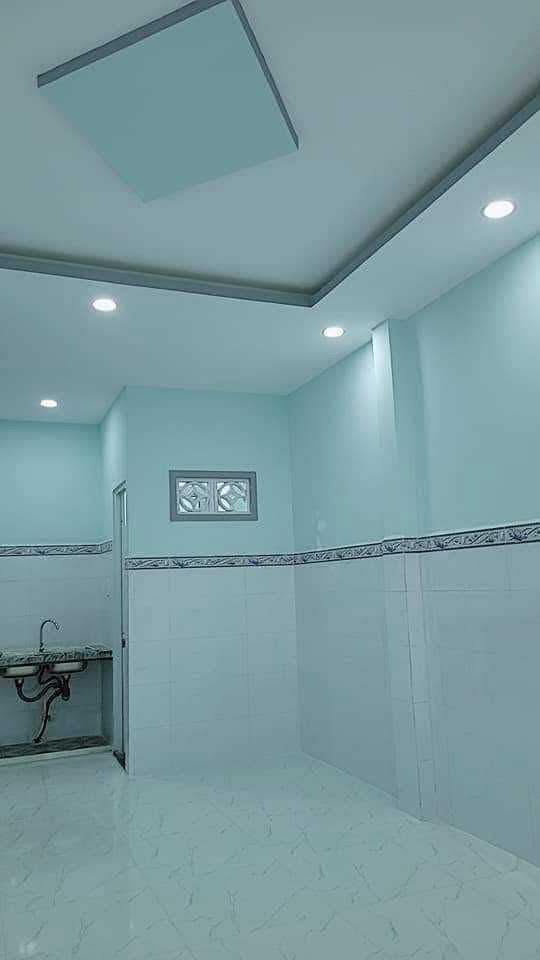 Bán nhà Hồng Lạc, ngay Lạc Long Quân, trung tâm Tân Bình, 24m2 - 2 tầng, chỉ hơn 2 tỷ. - Ảnh 2