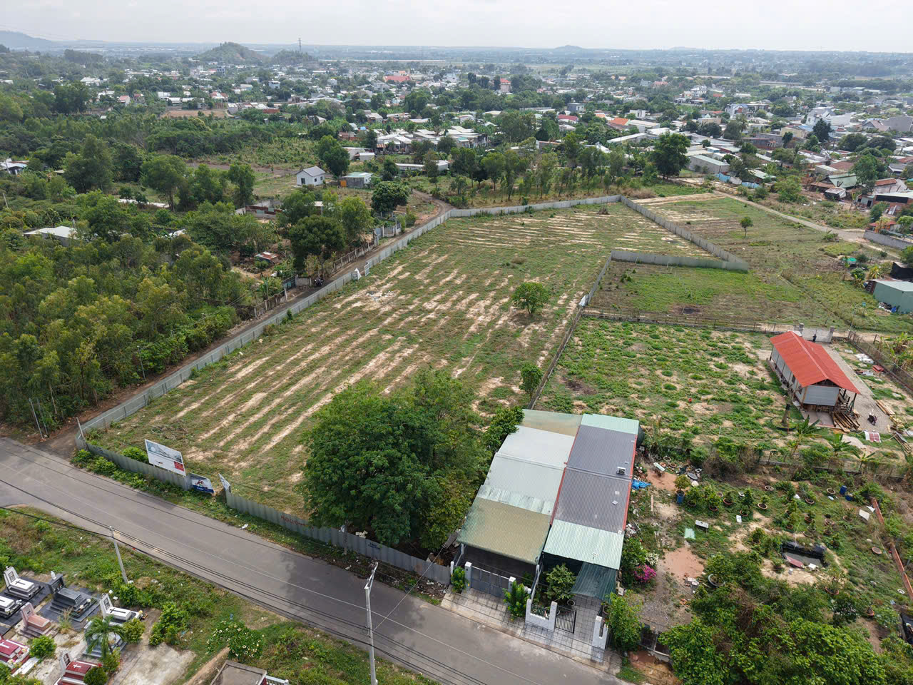 bán gấp 7000 m2 góc 2mt tiếp giáp 164m đường nhựa giá rẻ 2 triệu/m2 - Ảnh chính