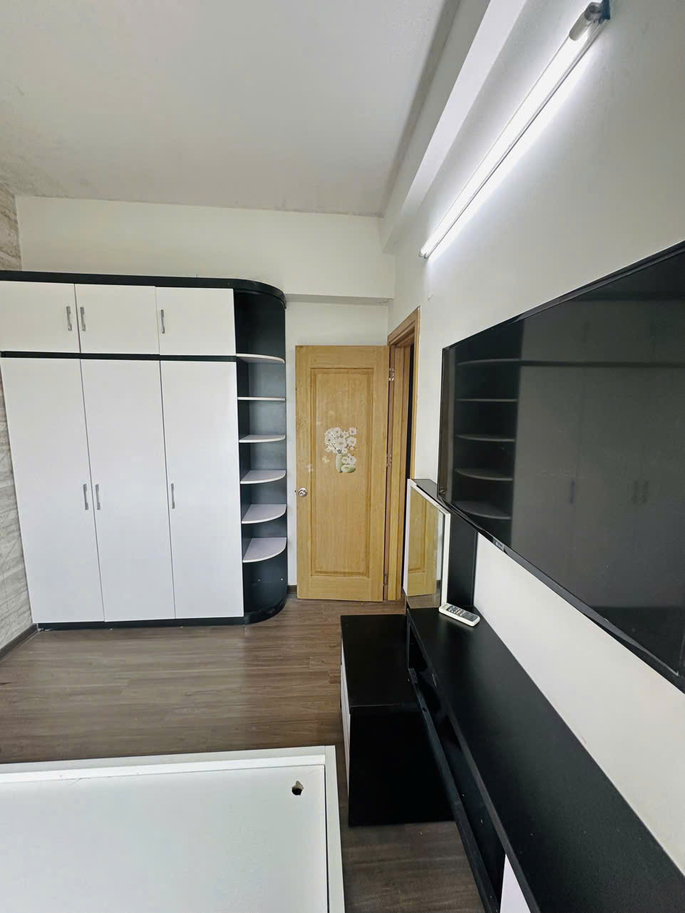 Chỉ hơn 2,7 tỷ có ngay căn góc 76m2 BC Đông Nam - Ảnh 3
