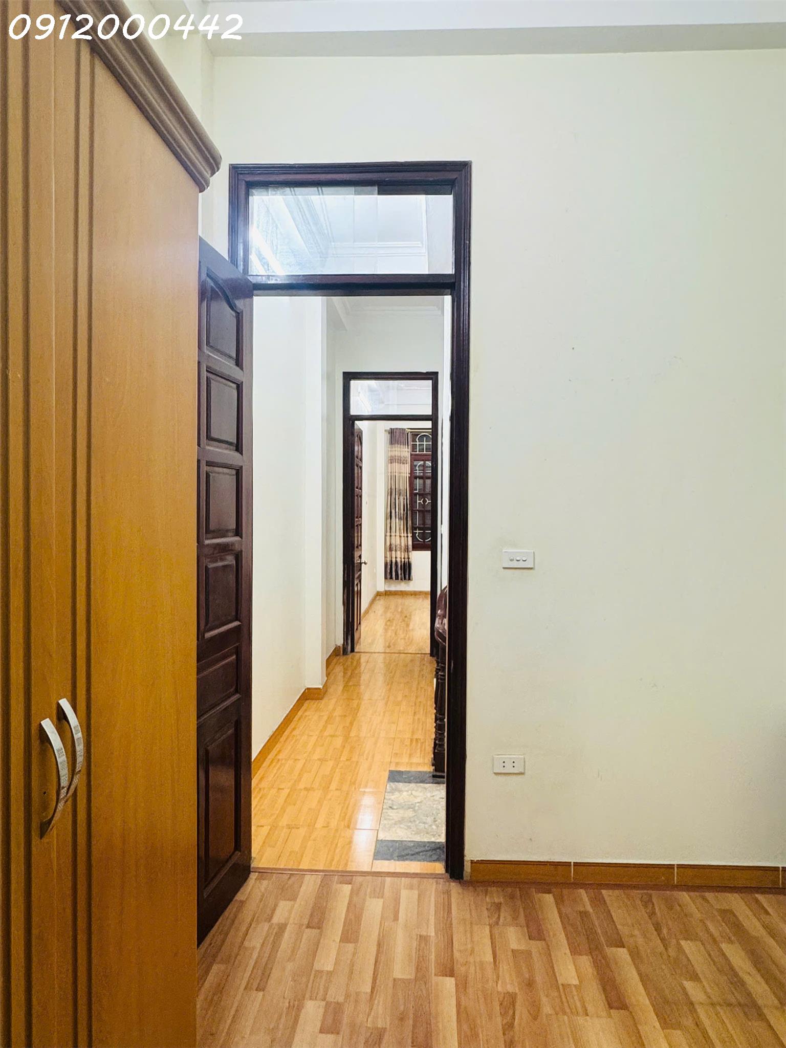 CHÍNH CHỦ CẦN BÁN NHÀ PHỐ NHÂN HÒA 42m2 4 tầng GIÁ 9X TỶ– THANH XUÂN – VỊ TRÍ ĐẮC ĐỊA, GẦN HAPULICO - Ảnh 2