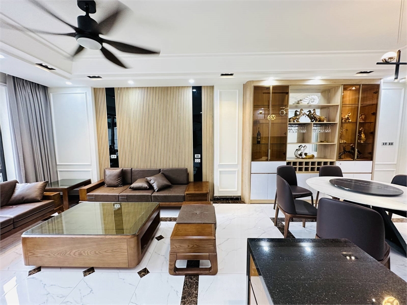 Bán Nhà 6 Tầng Thang Máy – Ngõ 106 Hoàng Quốc Việt – 50m², MT 4.5m – Ô Tô Tránh – Chỉ 25.8 Tỷ! - Ảnh 3
