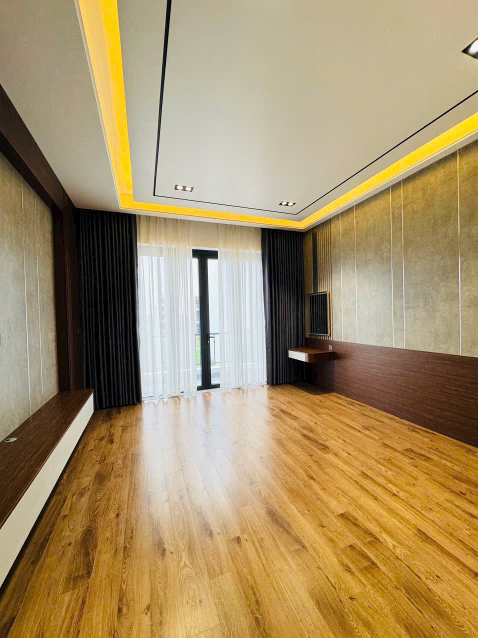 Bán nhà 4 tầng có thang máy KDC Ngọc Châu, Đồng Triều, TP HD, 81m2, mt 4.5m, 5 ngủ - Ảnh 4