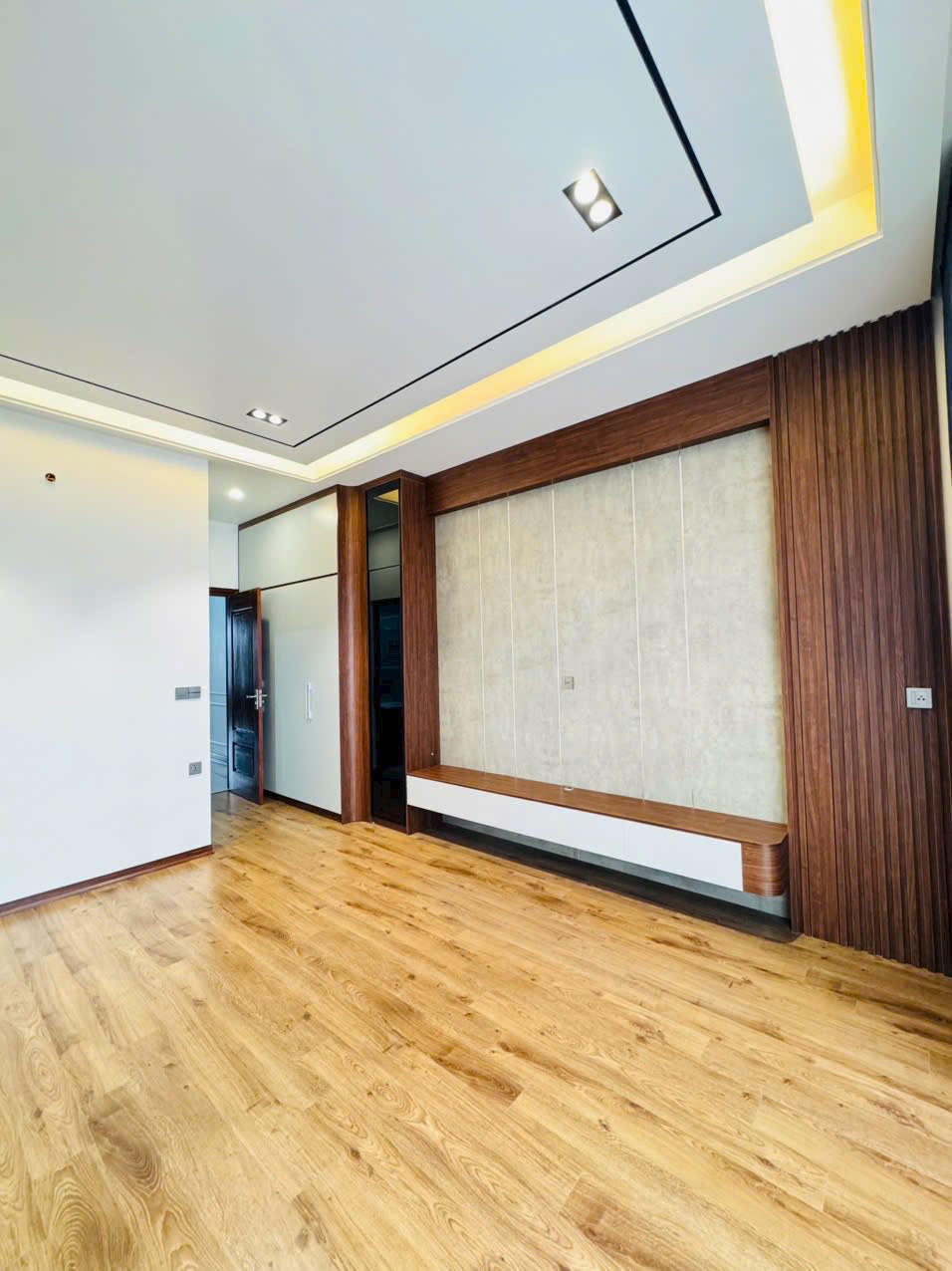 Bán nhà 4 tầng có thang máy KDC Ngọc Châu, Đồng Triều, TP HD, 81m2, mt 4.5m, 5 ngủ - Ảnh 5