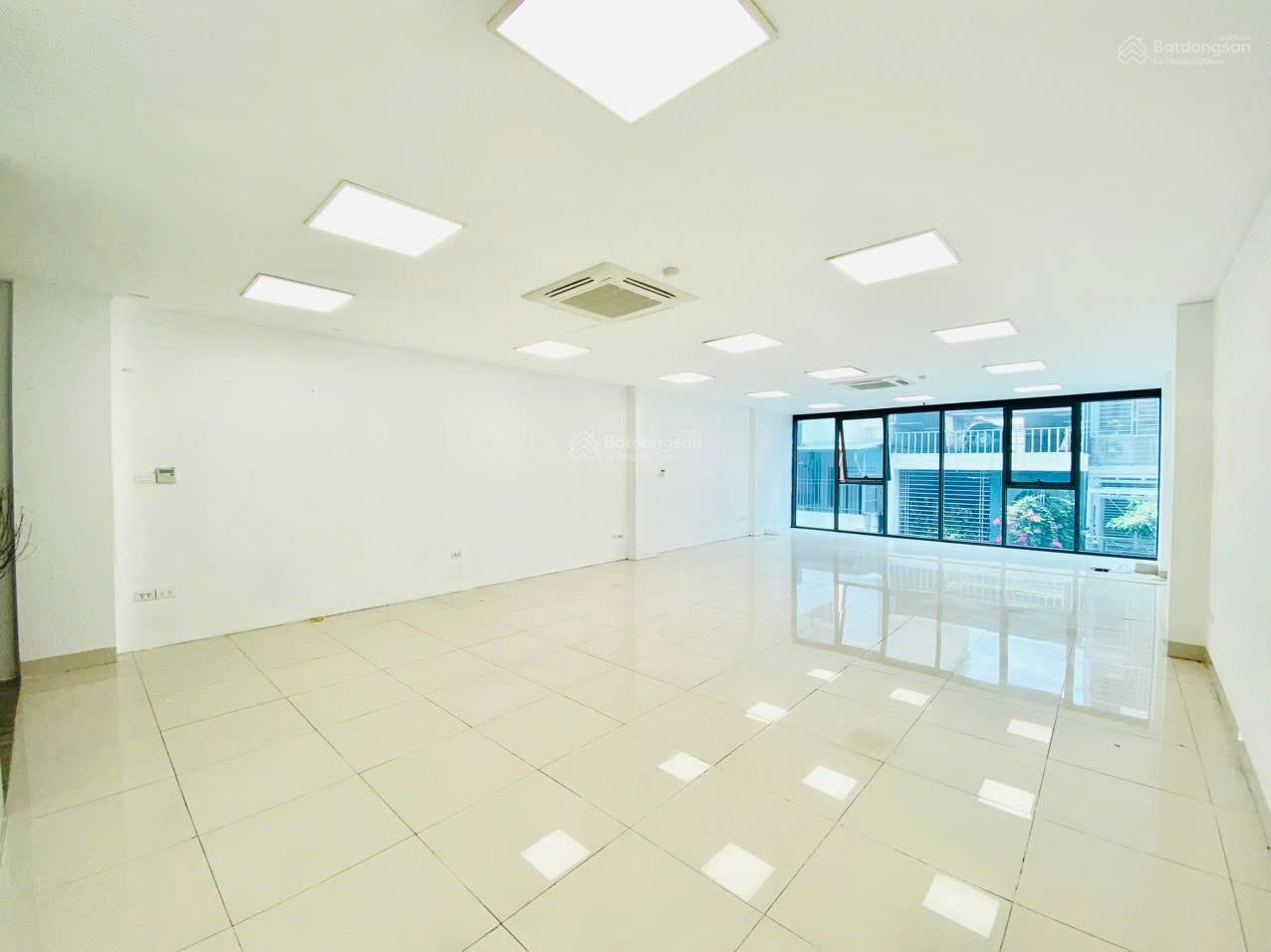 Cho Thuê Văn Phòng Tại Khu Vực Hoàng Quốc Việt, Phong Sắc, Nghĩa Đô, Cầu Giấy, Hà Nội - Ảnh 1