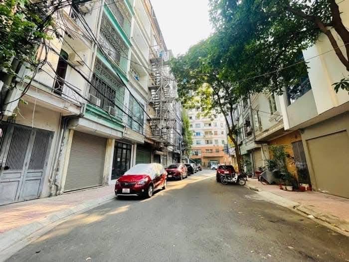 BIỆT THỰ PHỐ ĐẲNG CẤP TẠI LÂM HẠ - GARA - THANG MÁY - CHỈ HƠN 14 TỶ - Ảnh 3