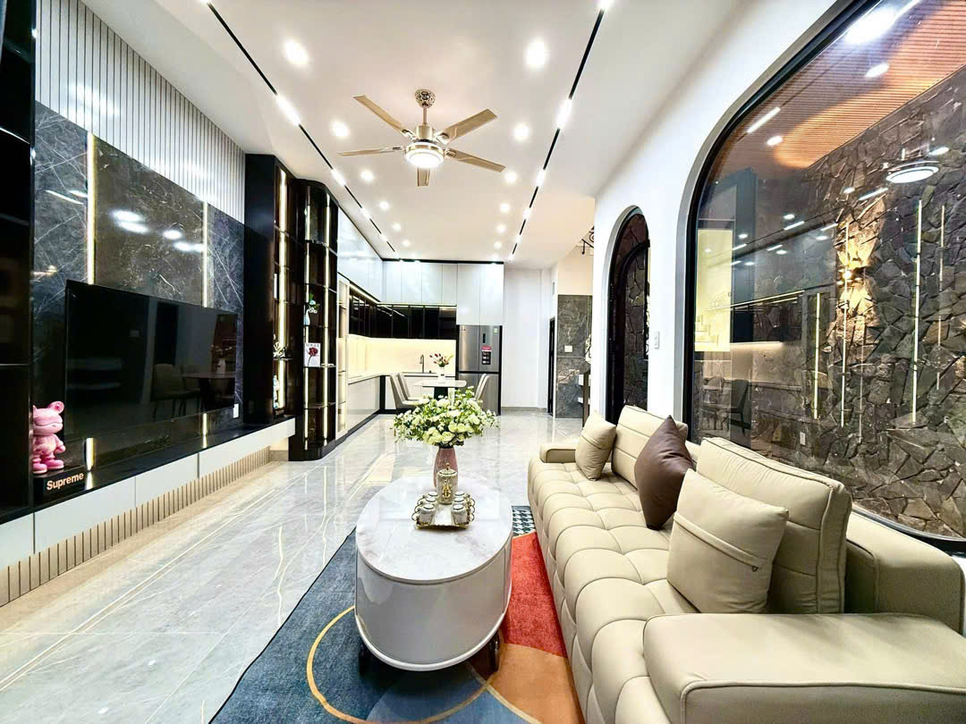 🏡 "SIÊU PHẨM 3 TẦNG LÊ DUẨN - FULL NỘI THẤT XỊN, ĐANG CHO THUÊ 144TR/NĂM, CHỈ 3.95 TỶ!" ✨ - Ảnh chính