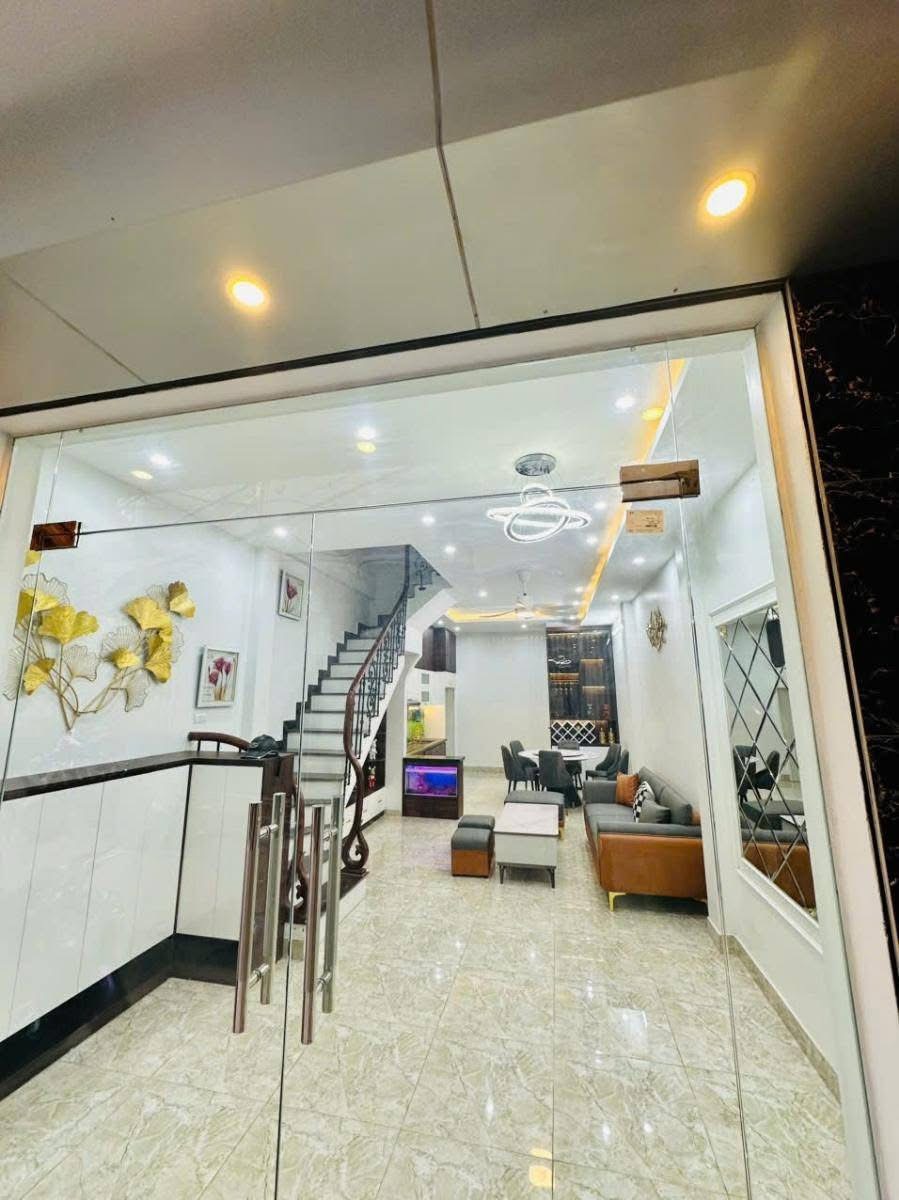 NHÀ ĐẸP PHƯƠNG MAI - TRUNG TÂM ĐỐNG ĐAI – ÔTÔ ĐỖ CỬA – XE TẢI CÁCH 30M – GIÁ 11 TỶ - Ảnh 2