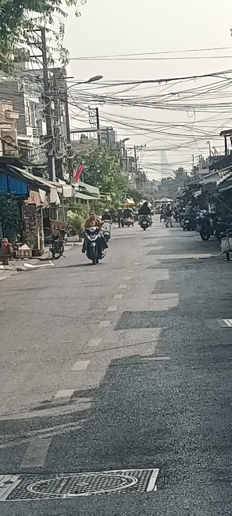 KẸT TIỀN BÁN GẤP NHÀ ĐƯỜNG HOÀI THANH, [P14, Q8] DT: 113.3M2( 5.2 X 22M) SÁT BÊN CHỢ, CHỈ 5.2 TỶ. - Ảnh chính