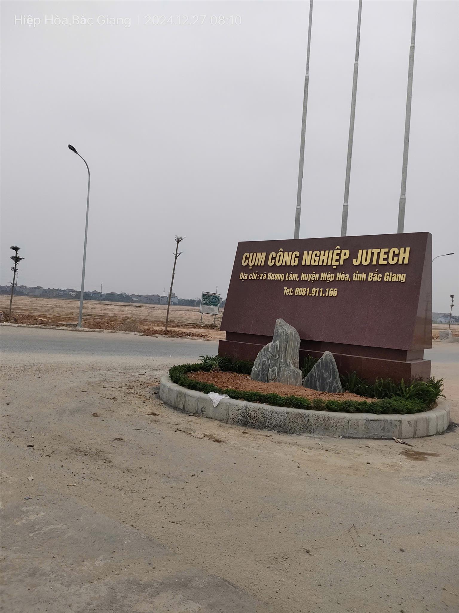 Nhà xưởng sắt hình, tôn lạnh 444m, mặt tiền 14m, 1.75 tỷ Hiệp Hòa, Bắc Giang. - Ảnh 1