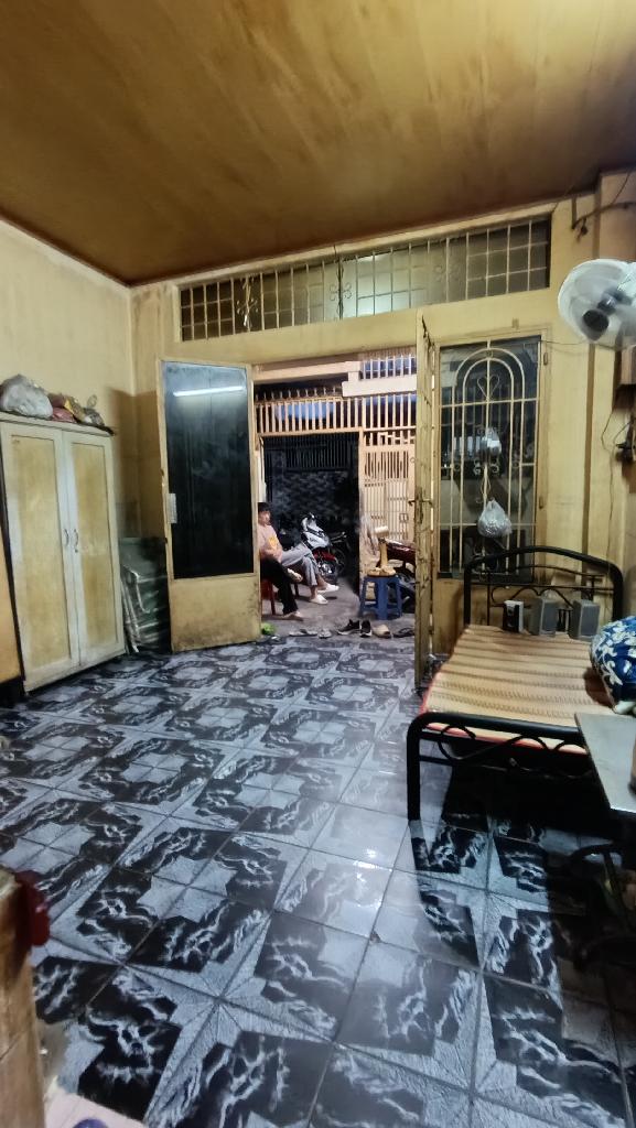 CẦN TIỀN BÁN GẤP NHÀ HOÀI THANH [P14, Q8] DT: 83M2 (4.3X 2OM) 2T, 5PN CHỈ 7 TỶ ĐƯỜNG TRƯỚC NHÀ RỘNG - Ảnh 2