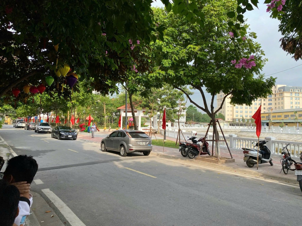 BÁN NHÀ LÂM HẠ 27 tỷ 75m,VIEW HỒ GẦN CÔNG VIÊN KINH DOANH,LONG BIÊN - Ảnh 1