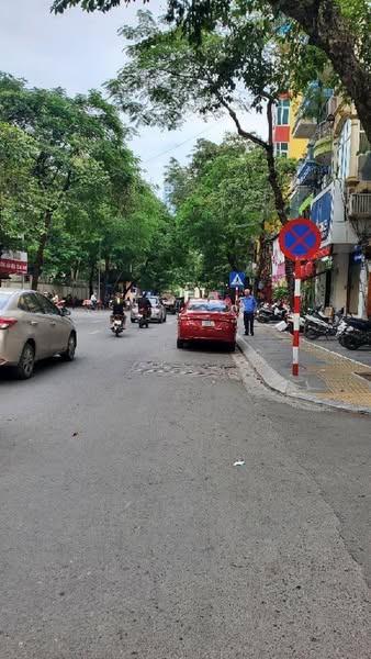 MẶT PHỐ KINH DOANH ĐẲNG CẤP - LÔ GÓC - VỈA HÈ THÊNH THANG - TÔ HIỆU - CẦU GIẤY - 50M2 - HƠN 16 TỶ - Ảnh 2