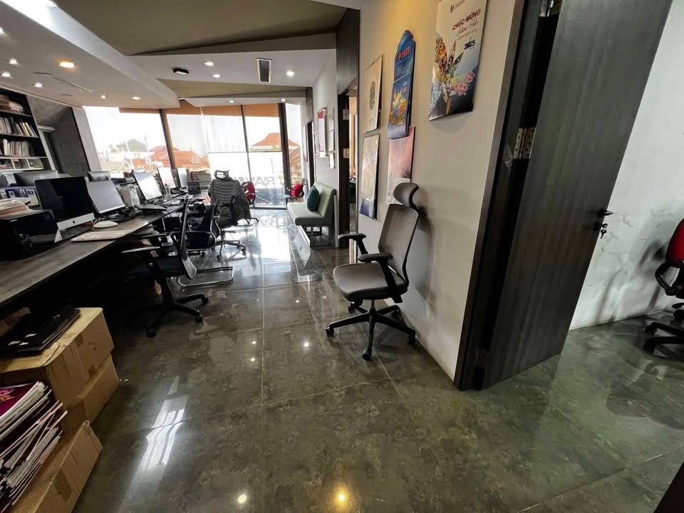 BÁN GẤP NHÀ MẶT PHỐ NGUYỄN AN NINH, LÔ GÓC, KINH DOANH_DT 70M2, 7 TẦNG, MT 5M, 23TỶ - Ảnh 2