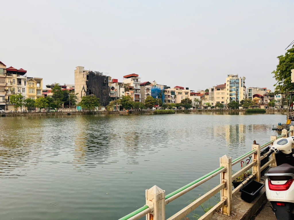 BÁN NHÀ BỒ ĐỀ 21 tỷ 82m VIEW HỒ KINH DOANH Ở PHÙ HỢP,LONG BIÊN HÀ NỘI - Ảnh 2