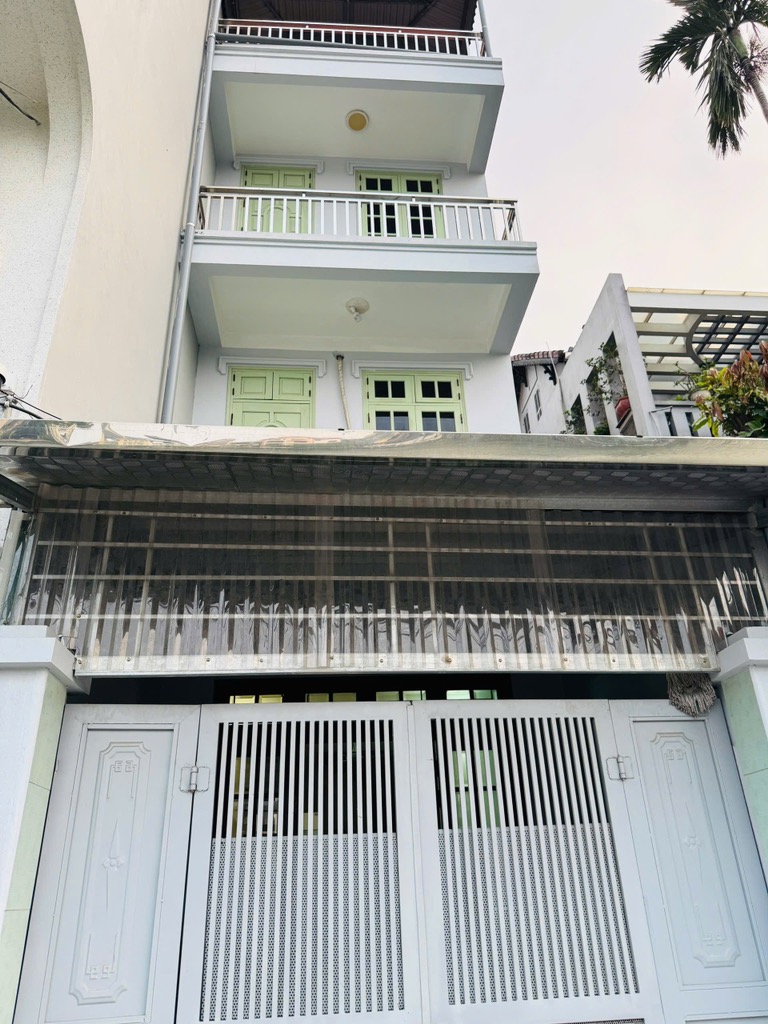 BÁN NHÀ BỒ ĐỀ 21 tỷ 82m VIEW HỒ KINH DOANH Ở PHÙ HỢP,LONG BIÊN HÀ NỘI - Ảnh 1