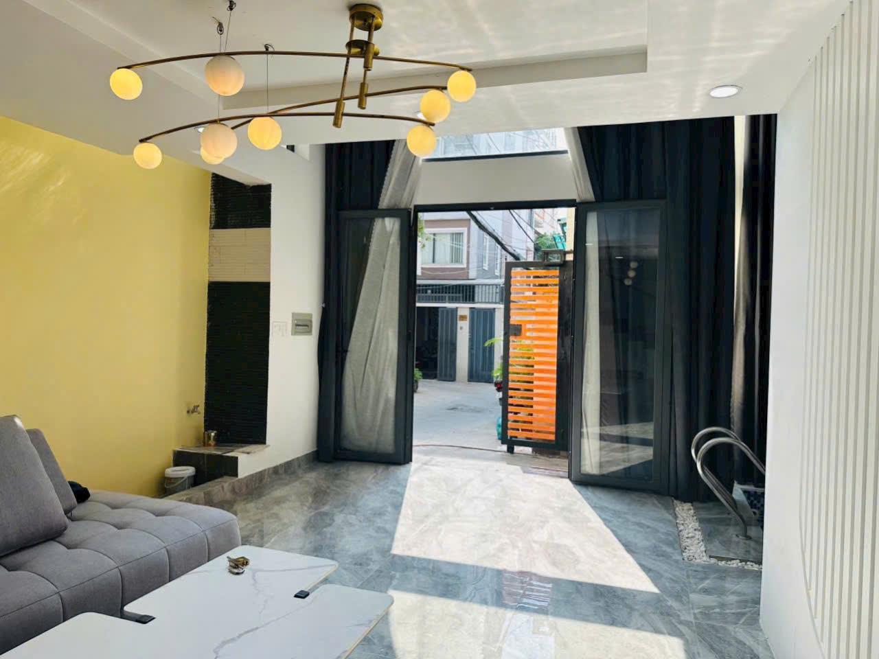 --Bán nhà đường Hồng Lạc, phường 11, Tân Bình; (5x19) chỉ hơn 8 tỷ - Ảnh 1