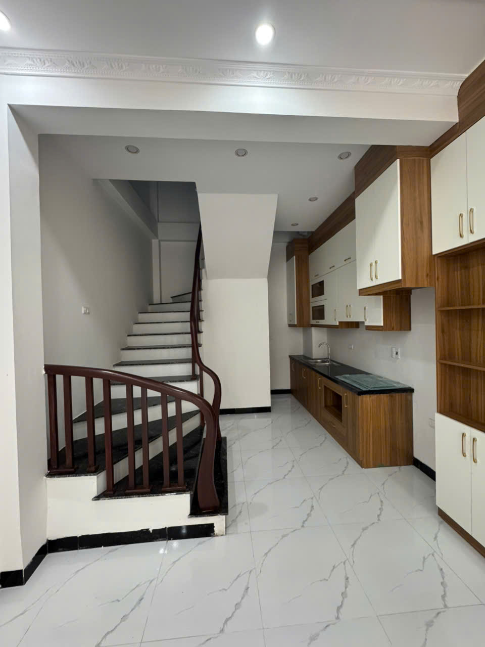 BÁN NHÀ MẬU LƯƠNG – GẦN KHU ĐÔ THỊ XA LA – XÂY MỚI 4.5 TẦNG – GIÁ CHỈ 5 TỶ 15 (CÓ THƯƠNG LƯỢNG) - Ảnh 4