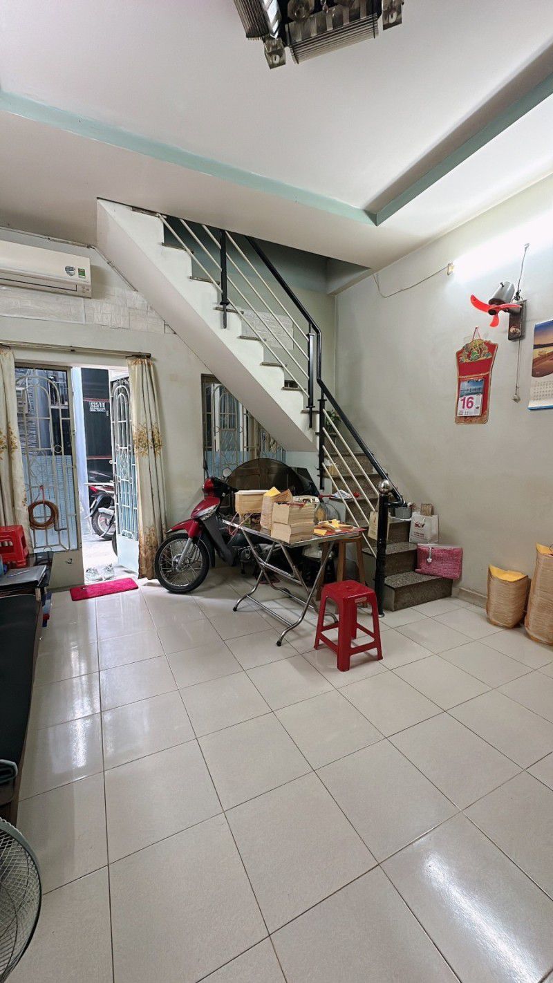 TRUNG TÂM P15 TÂN BÌNH, GẦN MẶT TIỀN, HẺM NGAY NHÀ 3M, GẦN 30M2, 2 TẦNG  2PN, HOÀN CÔNG ĐỦ, TẶNG - Ảnh 2
