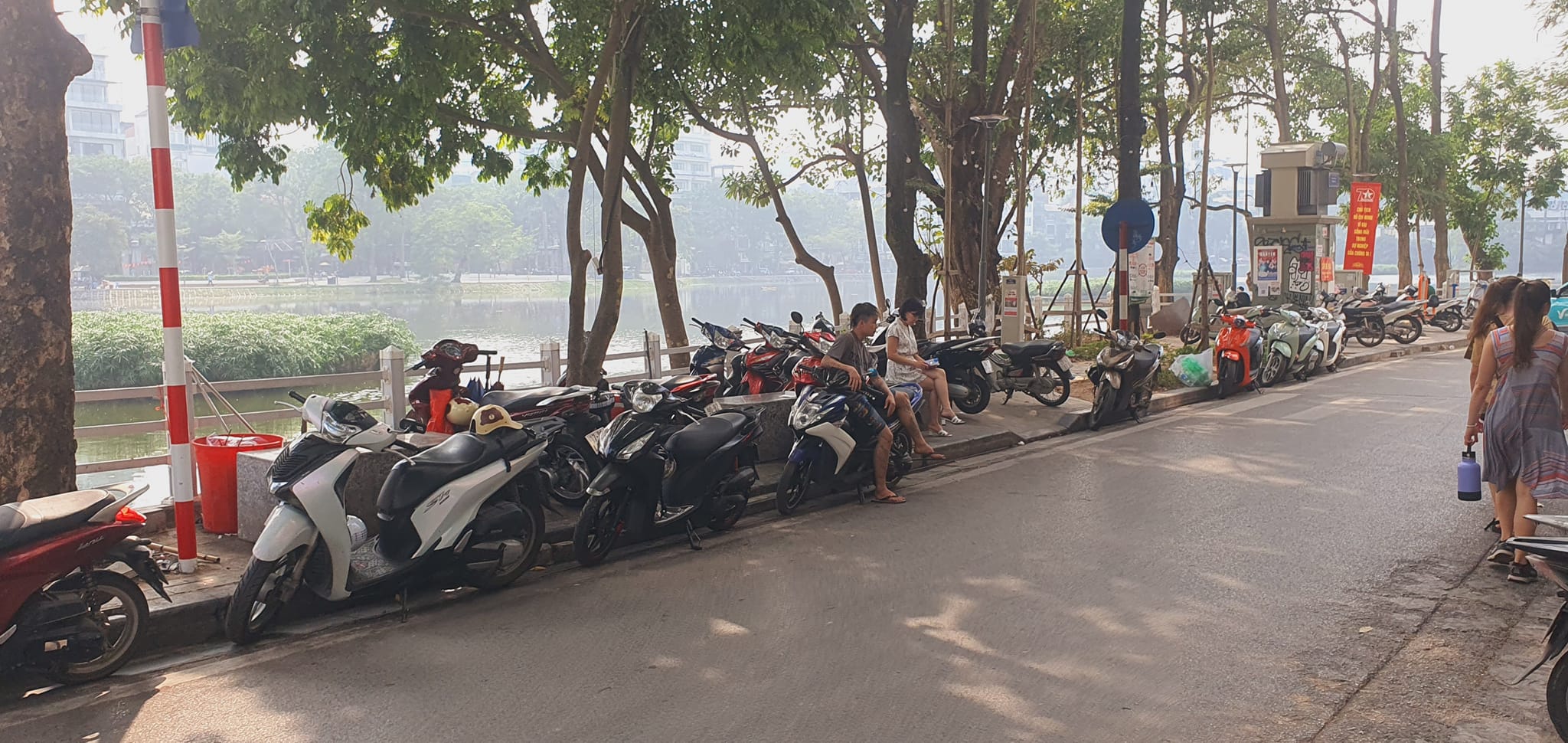 Bán nhà mặt phố Trấn Vũ 133m2 mặt tiền 7.3m view Hồ sẵn GPXD 7 nổi 1 hầm - Ảnh chính