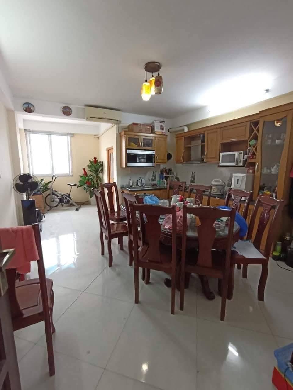 Bán nhà mặt phố Tô Hiến Thành, 240m2, 4 tầng, mặt tiền 6.5m, 166 tỷ, kinh doanh đỉnh - Ảnh chính