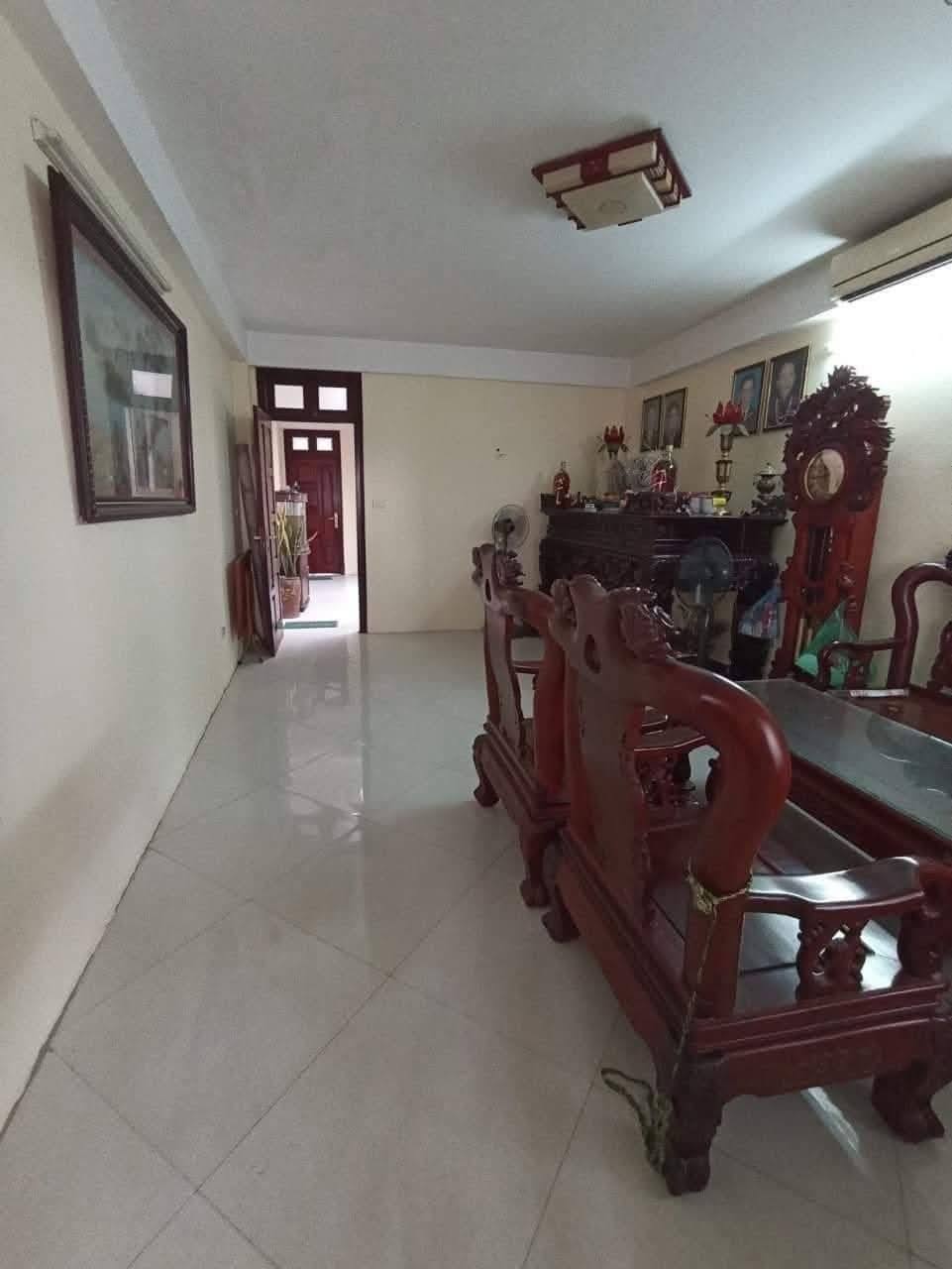 Bán nhà mặt phố Tô Hiến Thành, 240m2, 4 tầng, mặt tiền 6.5m, 166 tỷ, kinh doanh đỉnh - Ảnh 2