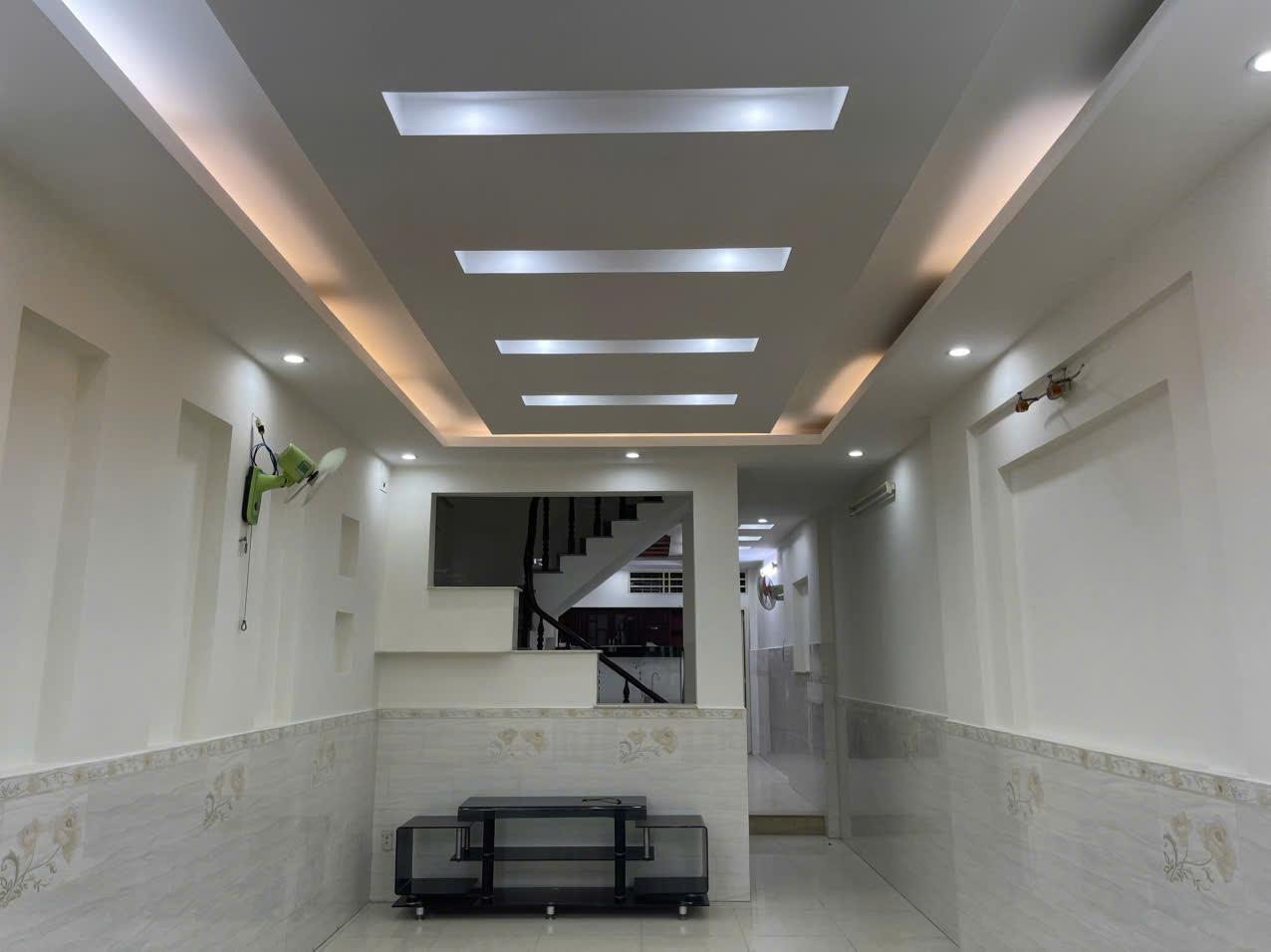 **Bán nhà góc 2MT, hẻm 373 Lý Thường Kiệt, phường 9, Tân Bình; MTKD - Ảnh 1