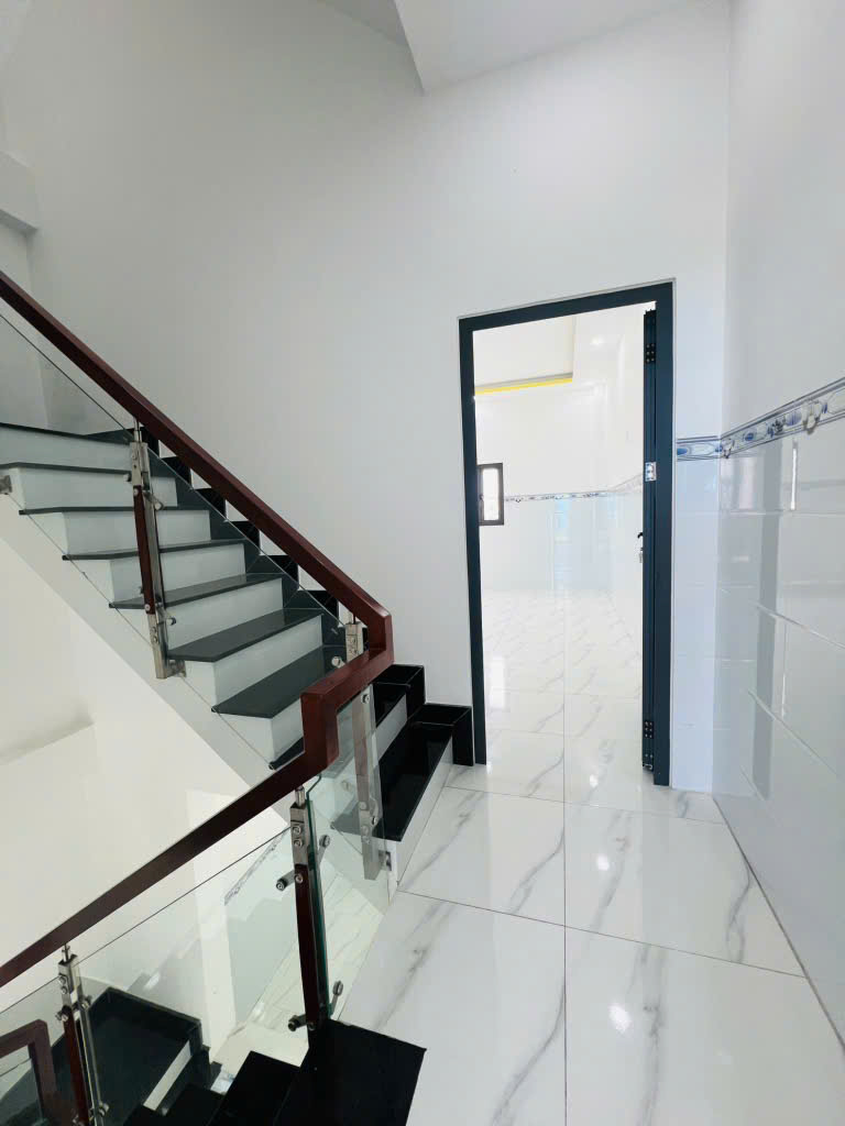 Xe hơi quay đầu, Trần Đại Nghĩa Tân kiên Bình Chánh, 4mx16m nhà BTCT 4 tầng giá tốt - Ảnh 1
