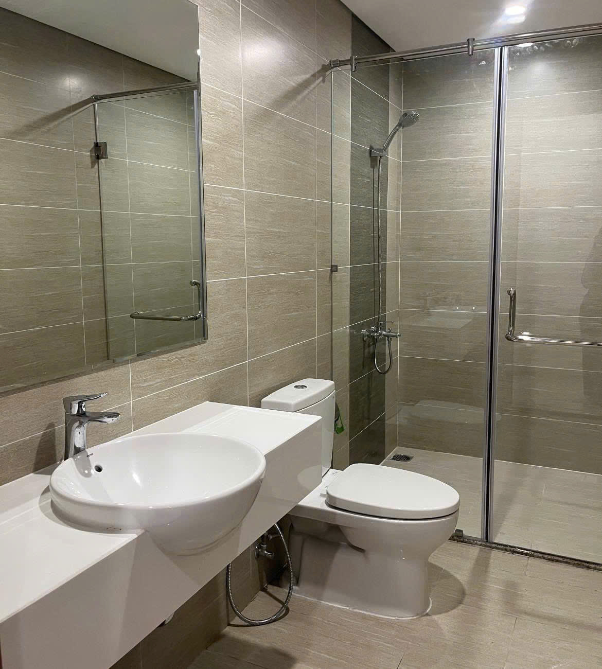 Căn 2PN 67m2 khu RB, full đầy đủ nội thất xịn, sẵn sổ, view thoáng đẹp không bị chắn giá chỉ 2tỷ9 - Ảnh 4