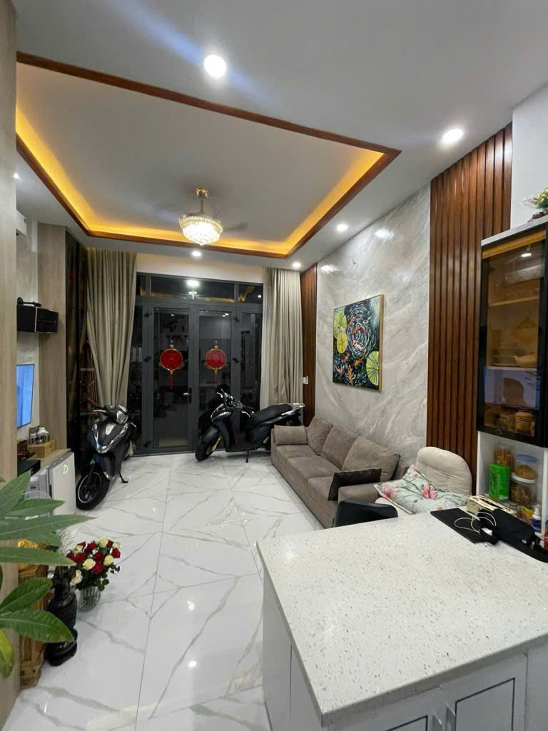 XE HƠI ĐẬU TRONG NHÀ NGANG 4 X10 -4T TRUNG TÂM Q4 <br>NHÀ MỚI CÓ 7 TỶ - Ảnh 3
