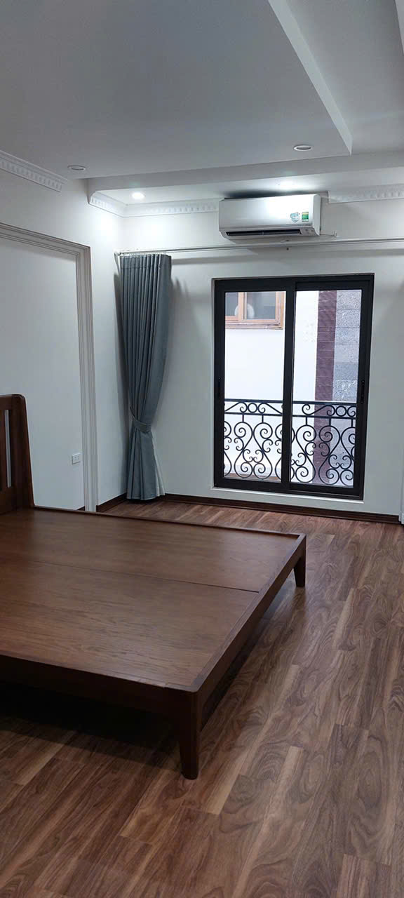 CẦN BÁN NHÀ PHỐ HỒNG TIẾN 34M, 5T, KHU PHÂN LÔ, Ô TÔ ĐỖ CỬA, KINH DOANH. - Ảnh chính
