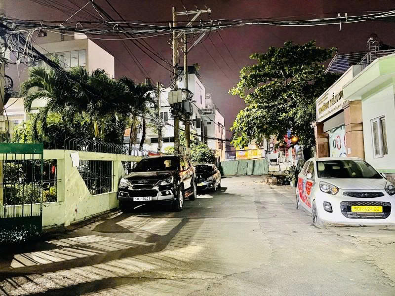 Bán nhà Hẻm xe hơi 5m Cách Mạng Tháng 8 - Phạm Văn Hai, 3,5x17.5m, 3 Tầng, 8,6 tỷ - Ảnh chính