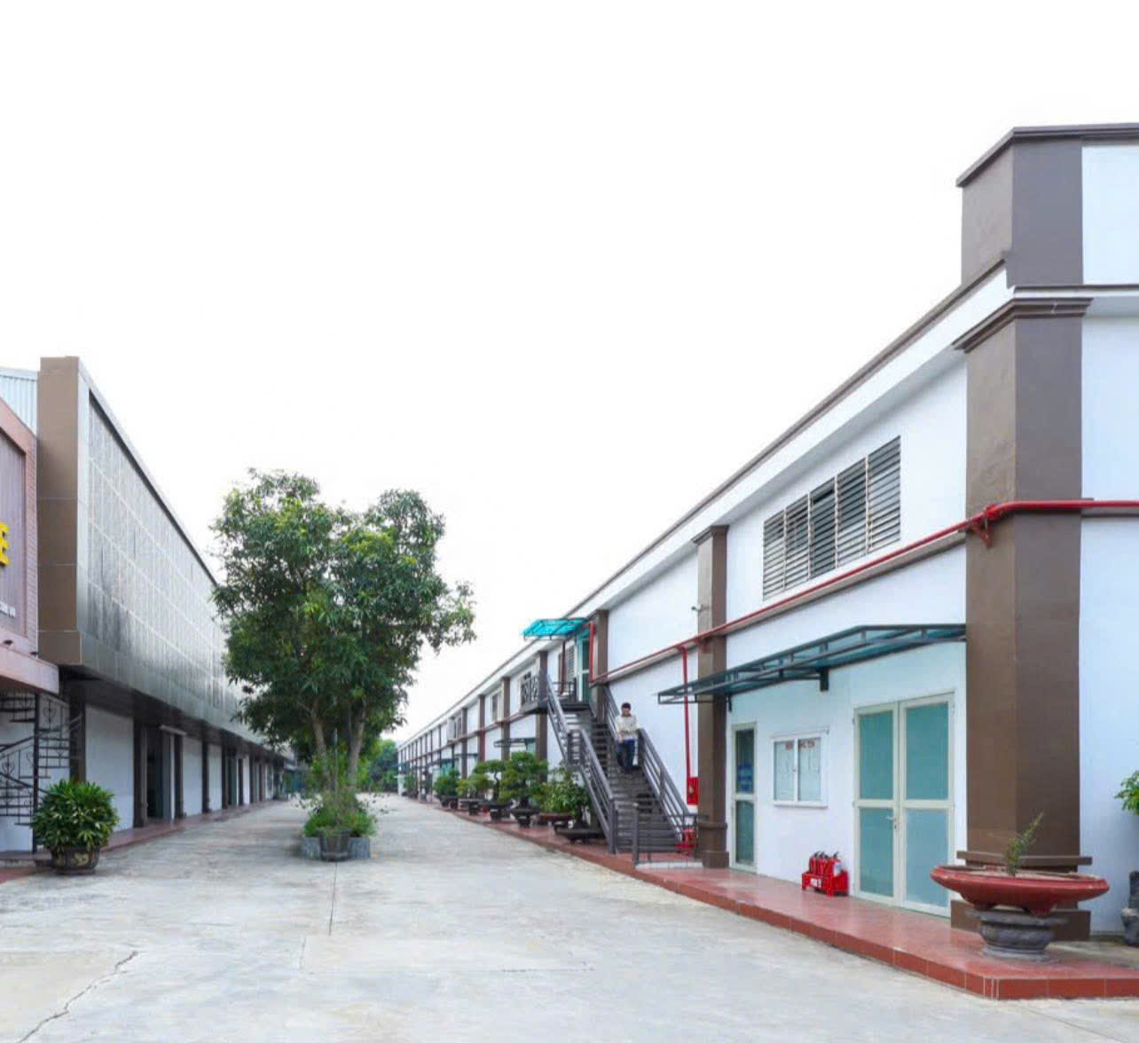 Cho thuê văn phòng KD rộng 5.221m2 tại Tp Nam Định, đẹp, mới, tiện nghi... - Ảnh 2