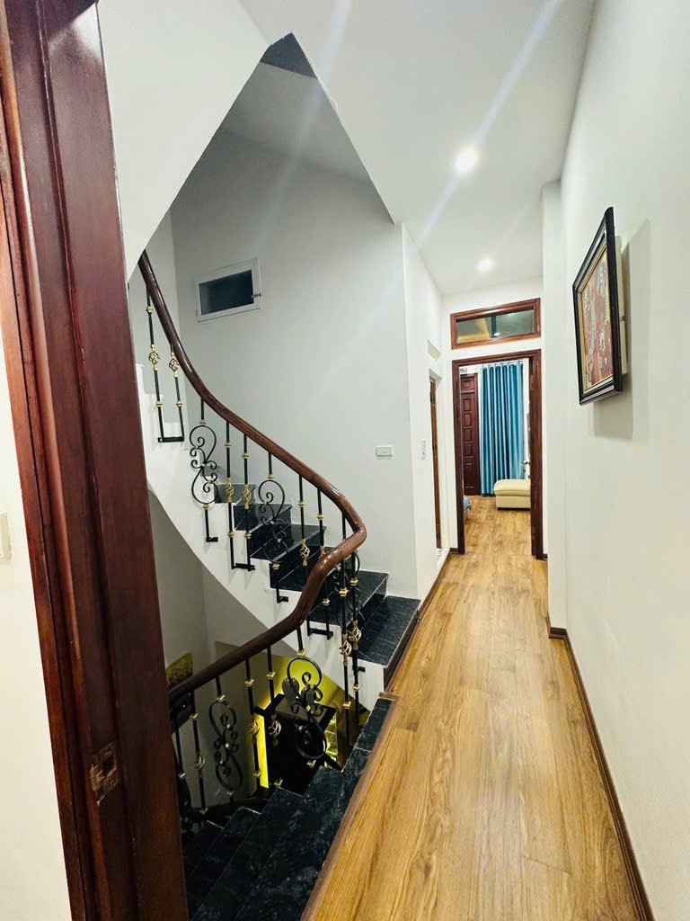 Nhà đẹp 5 tầng An Dương, ô tô con lùi cửa, sổ đỏ chính chủ - Ảnh 5