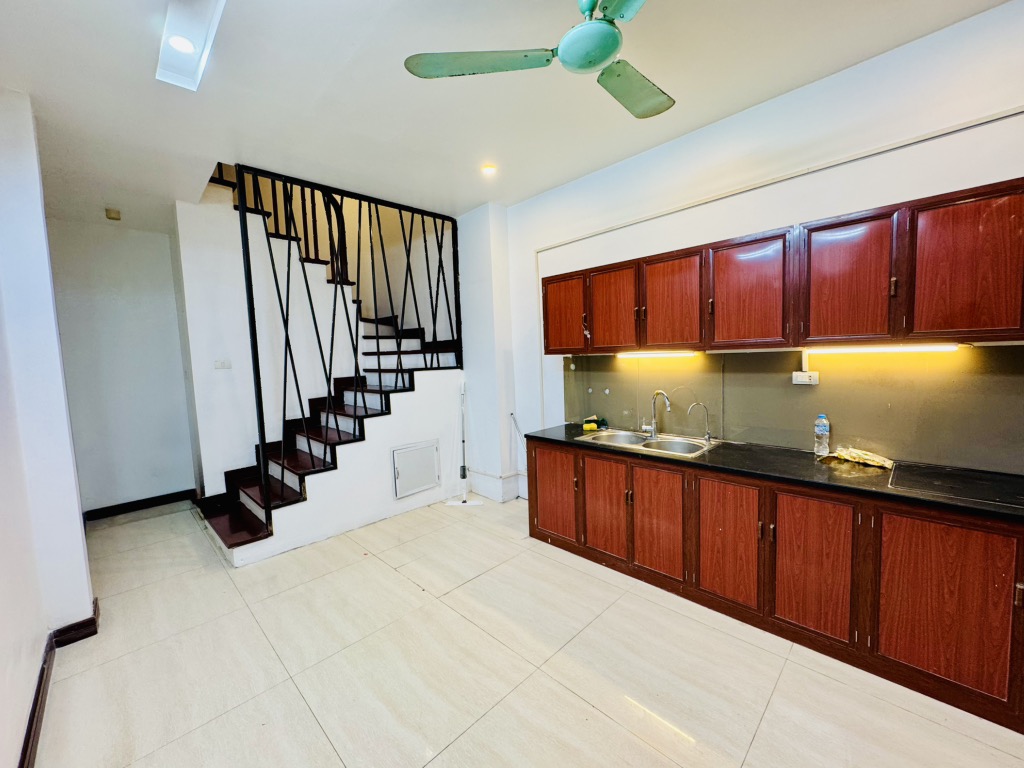 Bán nhà Ngọc Hà, Ba Đình, 30m2, 5 tầng, chỉ 6.98 tỷ - Ảnh 1