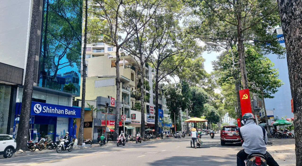 Bán MT phân lô Tạ Quang Bửu Q. 8, 105m2, 4 tầng, dòng tiền nuôi yến 500 triệu/năm, 20 tỷ hơn. Lh - Ảnh chính