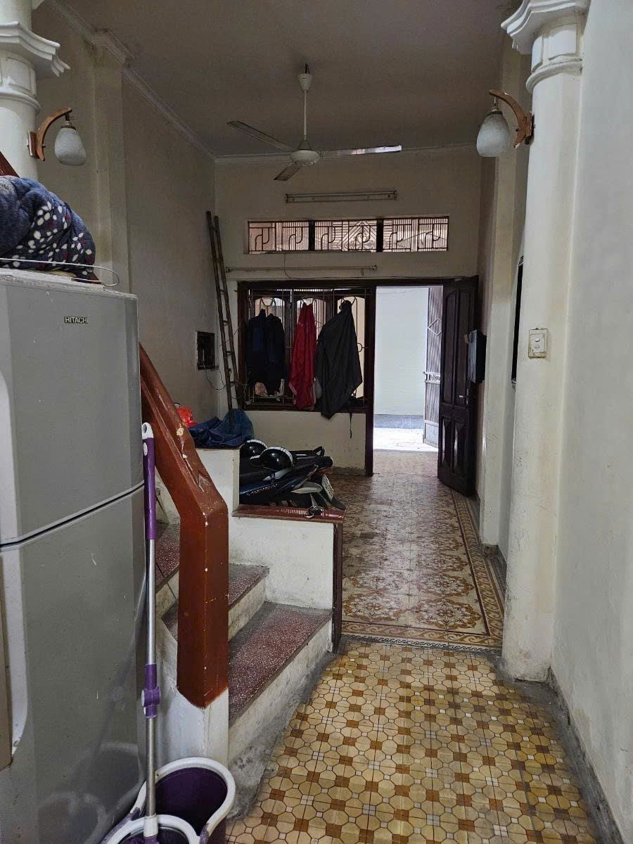 Vị trí ngõ 1194 Đường Láng đẹp, ngõ ô tô DT 41m2 4 tầng mặt tiền 3.2m Giá 12.5 tỷ - Ảnh 3