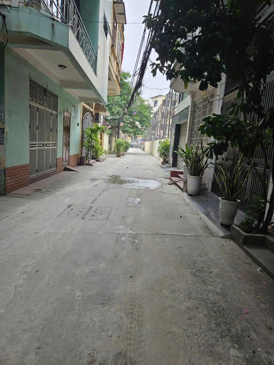 Vị trí ngõ 1194 Đường Láng đẹp, ngõ ô tô DT 41m2 4 tầng mặt tiền 3.2m Giá 12.5 tỷ - Ảnh 1