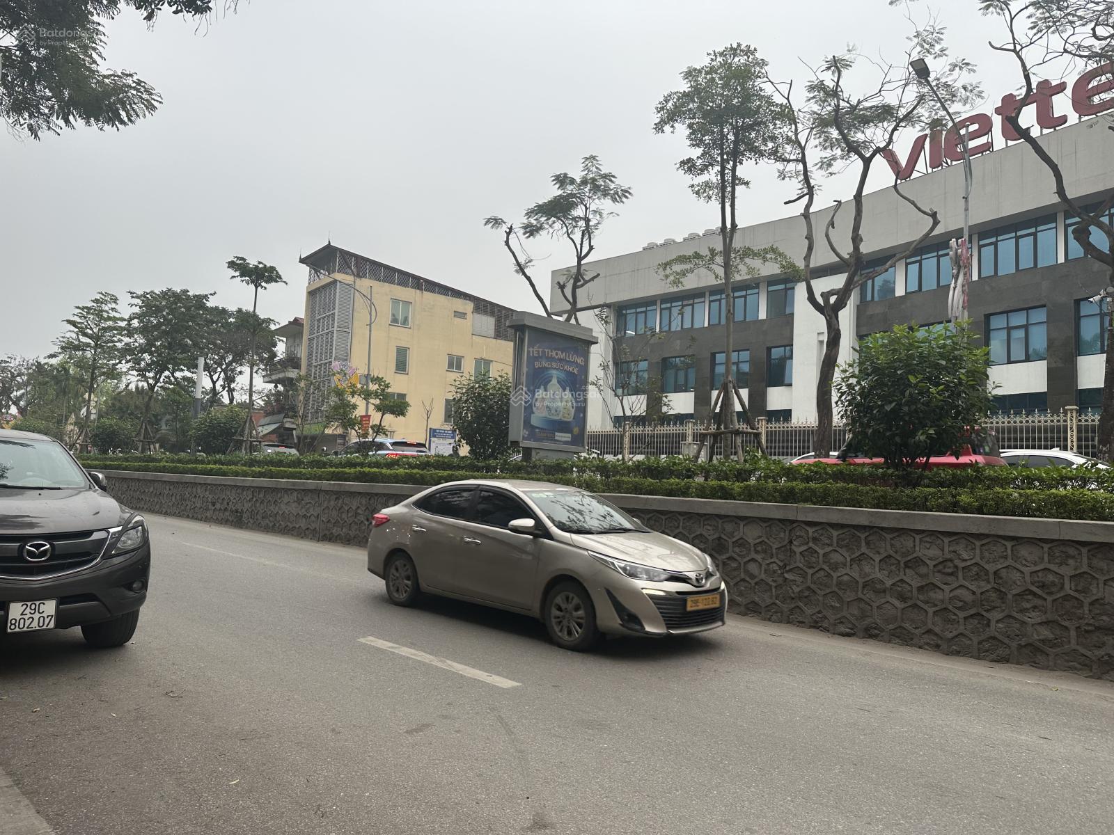 BÁN NHÀ LẠC LONG QUÂN, TÂY HỒ. 79M2 6 TẦNG GIÁ 18TỶ-10M RA MẶT PHỐ VÀ HỒ TÂY. VỊ TRÍ VÔ CÙNG ĐẮC - Ảnh 2