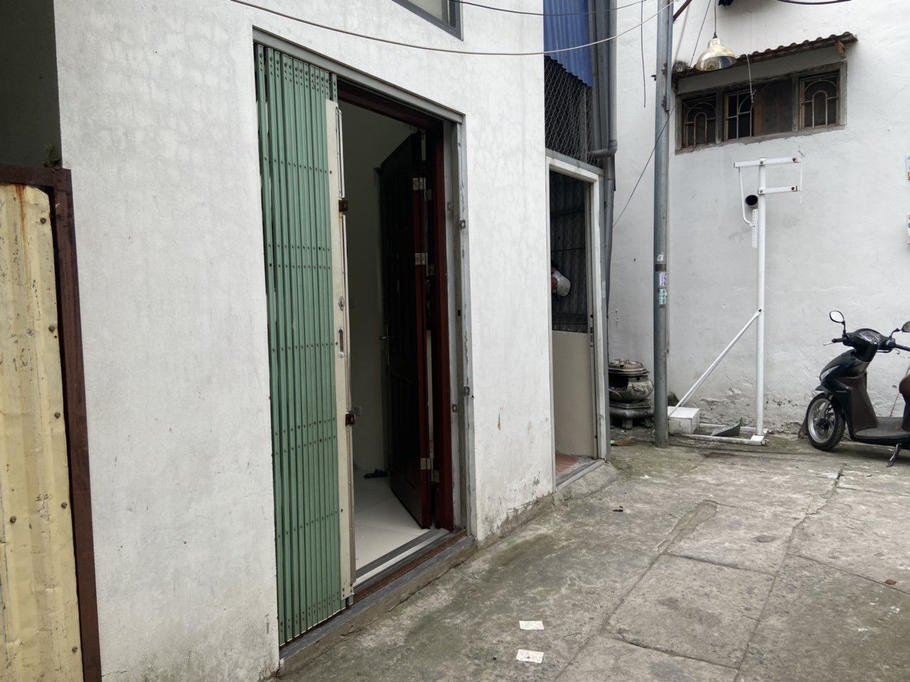 Chính Chủ Cho Thuê Nhà đất 35m2 Xuân La Tây Hồ - Ảnh chính