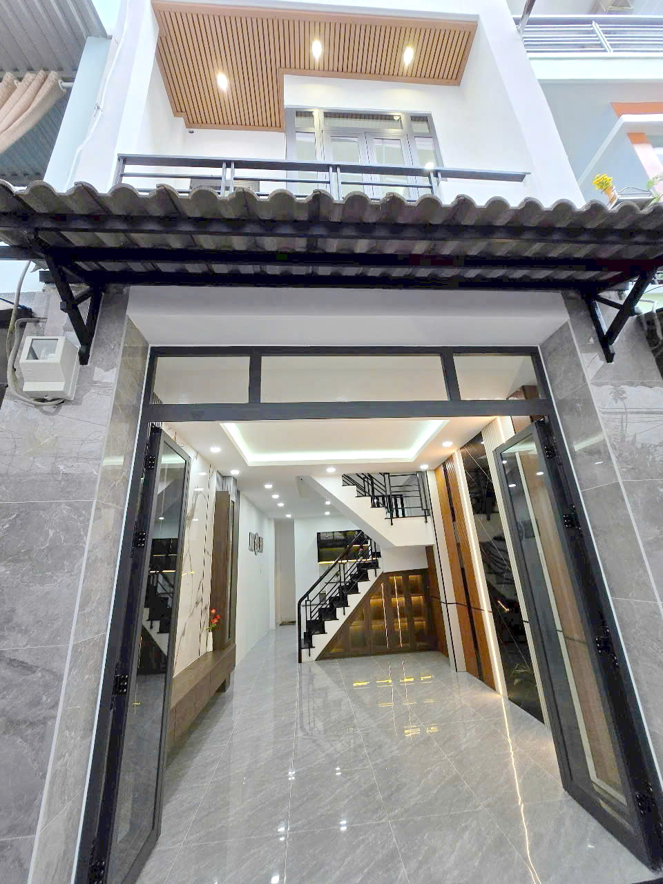 Nhà 1 lầu cạnh hẻm xe hơi Âu Dương Lân P3Q8 - Ảnh chính