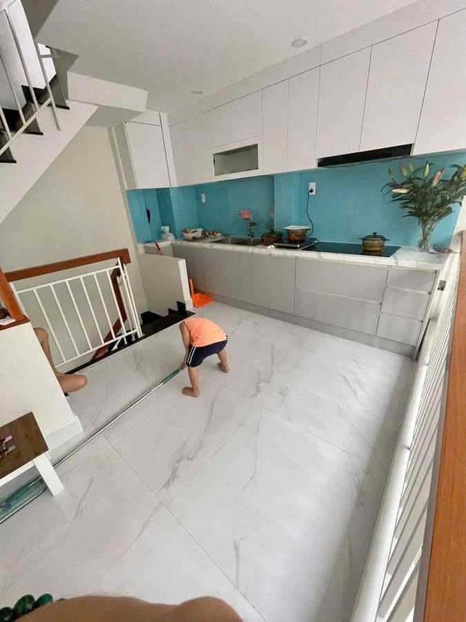 Nhà Đẹp ở Ngay HXH Trung Tâm Quận 10 – 2PN, Hẻm Ô Tô,Nhinh 5 Tỷ – Sổ Hồng Riêng - Ảnh 2