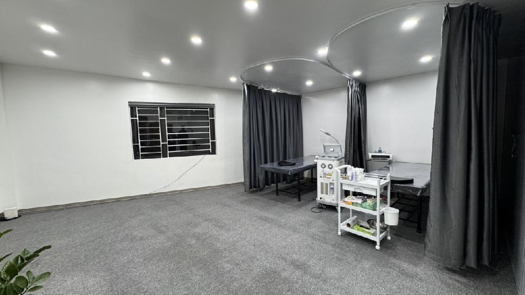 (Tin thật 100%) Bán nhà ở kết hợp VP 80m2 x 10 tầng tại Trần Duy Hưng - Cách phố 10m - DT 1 tỷ/năm - Ảnh 3