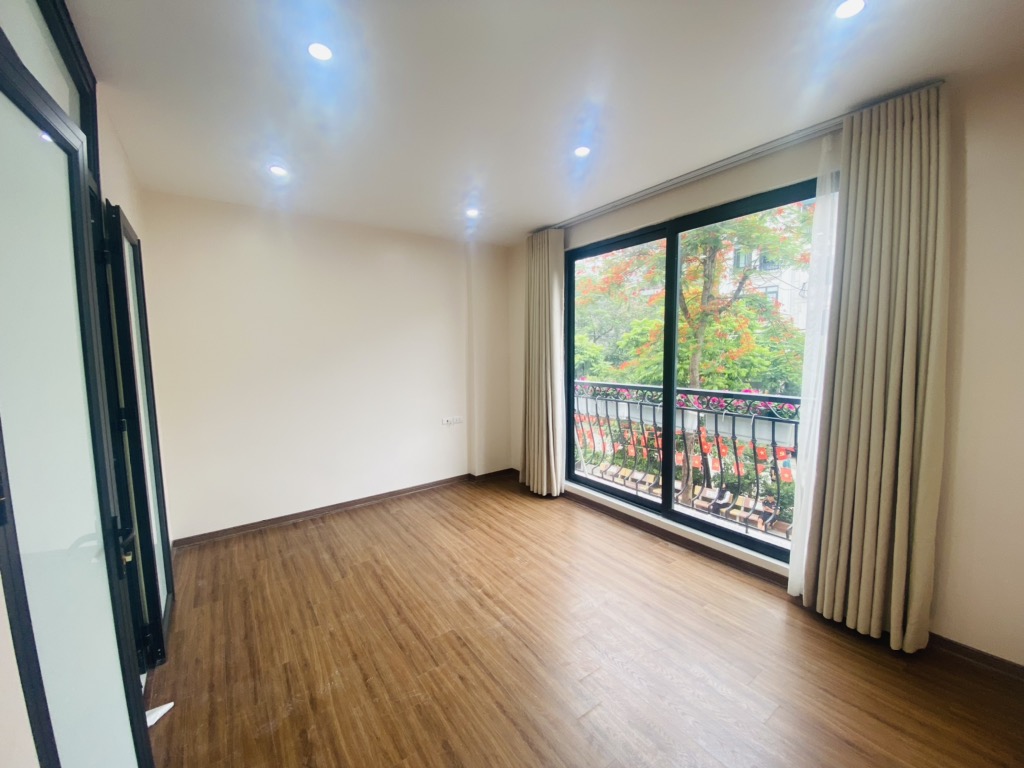 (Tin thật 100%) Bán nhà đẹp 29m2 x 6T tại ngõ 279 Đội Cấn - Đường 2 ô tô tránh - Ô tô vào nhà - Ảnh 2