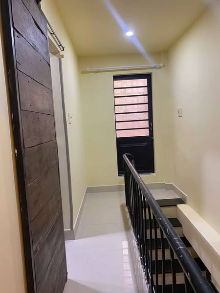 Nhà Đường Cách Mạng Tháng 8 Phường 12 Quận 10. - Ảnh 2