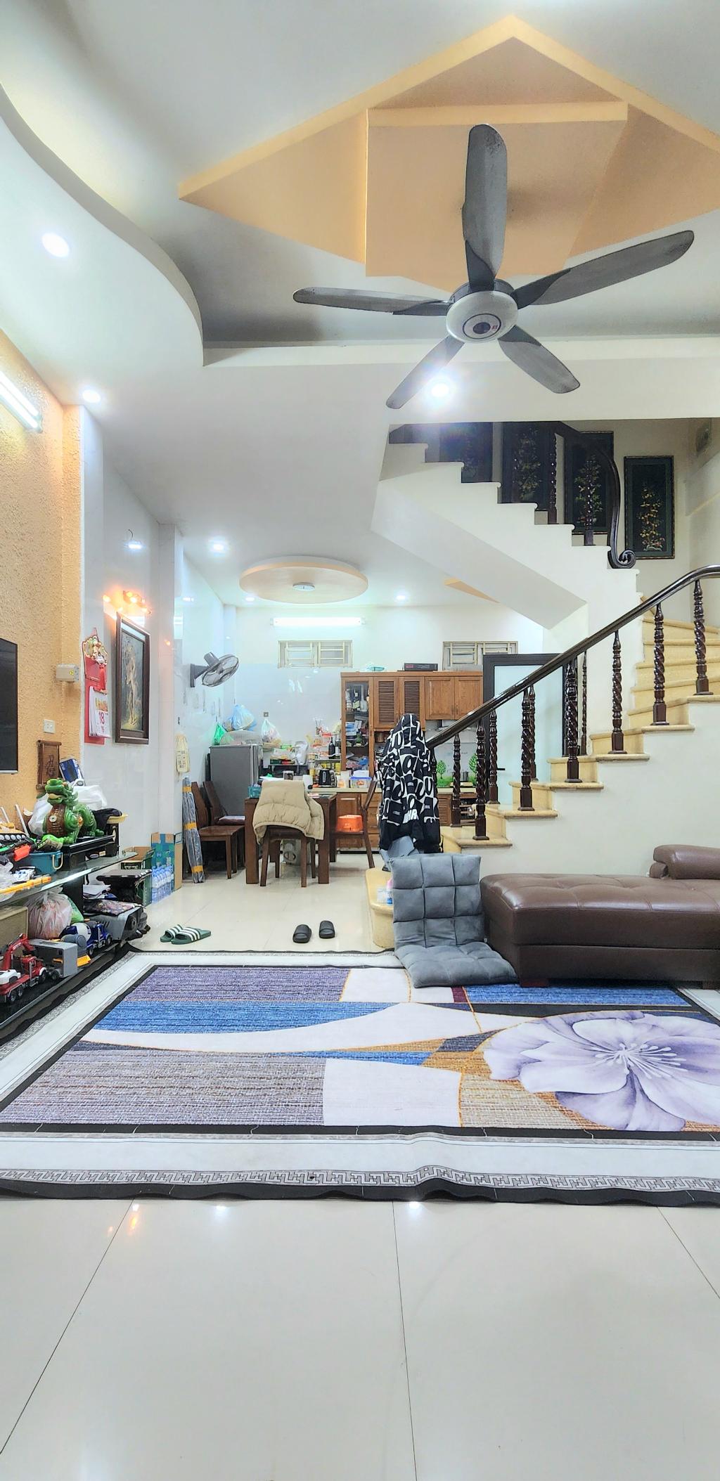 Bán nhà Khương Đình, Phân lô, Ô tô, 44m2, 6.4 tỷ - Ảnh chính