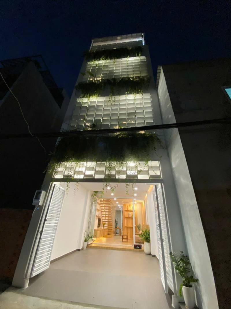 Bán nhà 4 tầng, 66m², 4PN, 4WC, Q.9, 9,05 tỷ, sổ hồng<br>``` - Ảnh chính