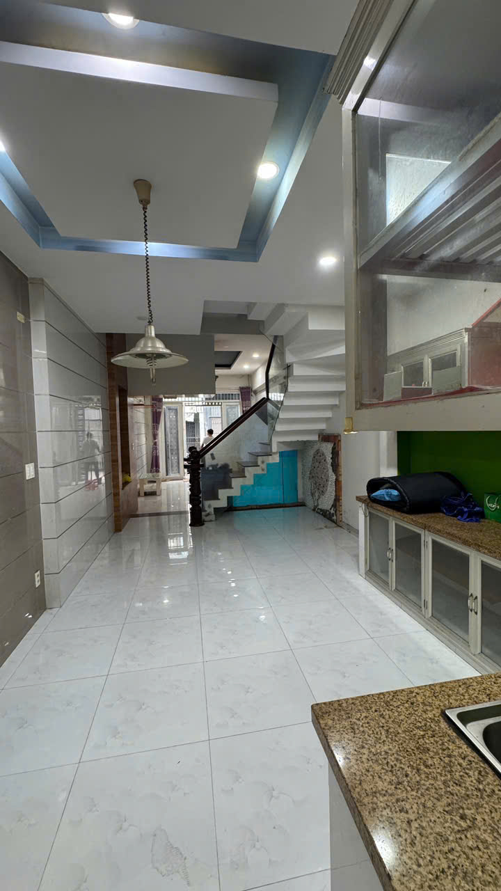 7.5 TỶ – NHÀ ĐẸP VỊ TRÍ ĐẸP Ở NGAY – TÂN HOÁ, QUẬN 6 –DT  NGANG 4M X 15M – 4PN – HẺM 6M THÔNG GẦN - Ảnh 3